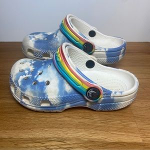 Crocs - toddler 9 - Clouds and rainbow strap LIMITED​